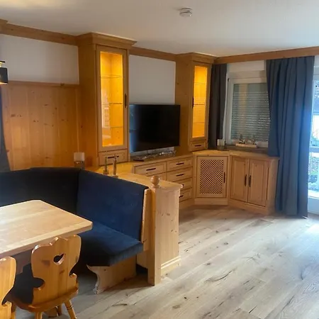 Haus Almweg شقة *