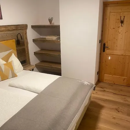 Haus Almweg * كيرشبرغ ان تيرول